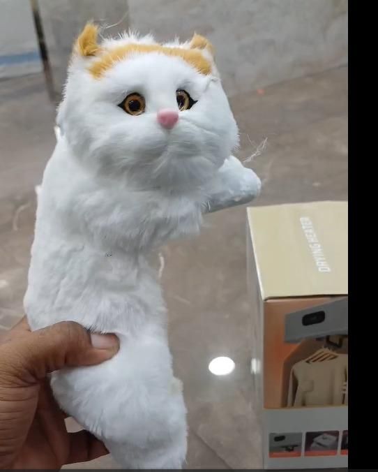 Hanging Cat Decoration Toy – Cute Cartoon Gift (Pack of 1)