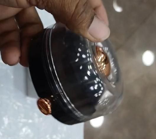 Suction Seasoning Box – Glass & Stainless Steel Spice Container (Corrosion Resistant, Pack of 1)